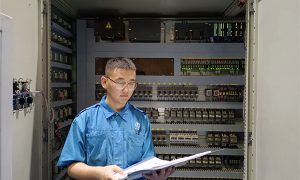 4 1 北重集团防务事业部设备维修中心的维修电工王帅.jpg