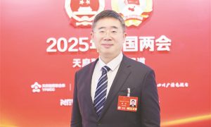 4-3 2 全国人大代表喻渝.jpg