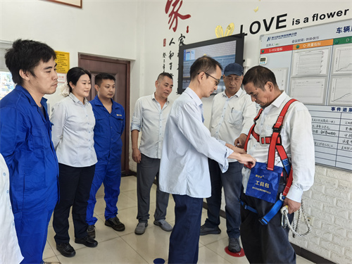 3图片新闻 浙江巨化 组织开展现场安全示范教学.jpg